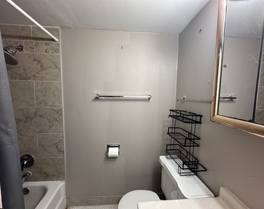 2311 S Goebbert Road S - Photo Thumbnail 18