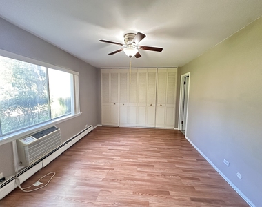 2311 S Goebbert Road S - Photo Thumbnail 16