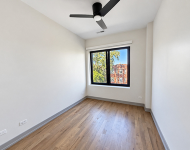 1329 W Estes Avenue - Photo Thumbnail 7