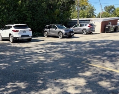 1860 Parkside Drive - Photo Thumbnail 15