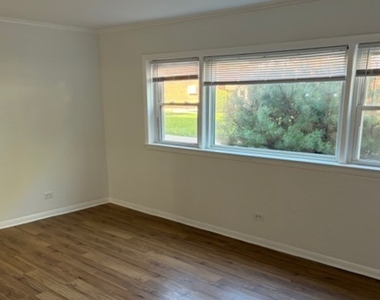 1860 Parkside Drive - Photo Thumbnail 3