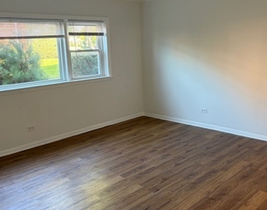 1860 Parkside Drive - Photo Thumbnail 1