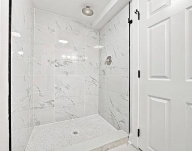 117 Morris Avenue - Photo Thumbnail 12