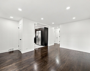 117 Morris Avenue - Photo Thumbnail 4