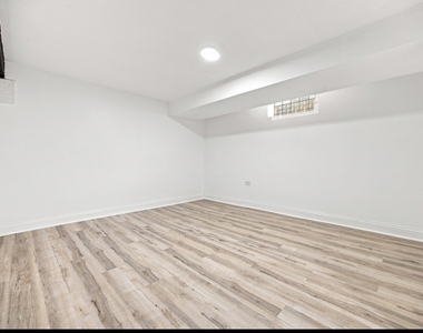 117 Morris Avenue - Photo Thumbnail 13