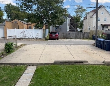 427 S 19th Avenue - Photo Thumbnail 16