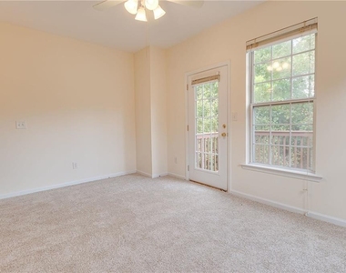3246 Mill Springs Cir - Photo Thumbnail 5