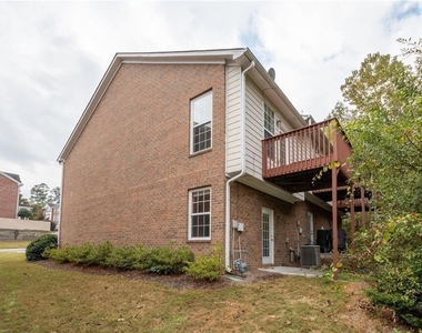3246 Mill Springs Cir - Photo Thumbnail 27