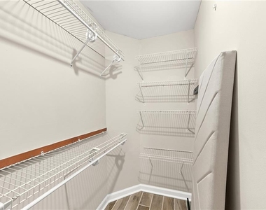 2174 River Heights Court Se - Photo Thumbnail 16