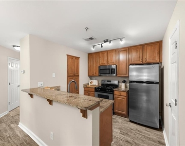 2174 River Heights Court Se - Photo Thumbnail 6