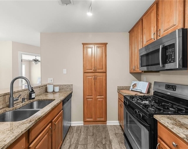 2174 River Heights Court Se - Photo Thumbnail 8
