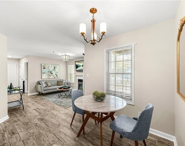 2174 River Heights Court Se - Photo Thumbnail 4
