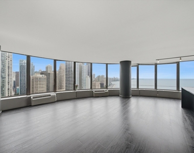 505 N Lake Shore Drive - Photo Thumbnail 7