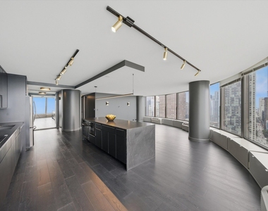 505 N Lake Shore Drive - Photo Thumbnail 5
