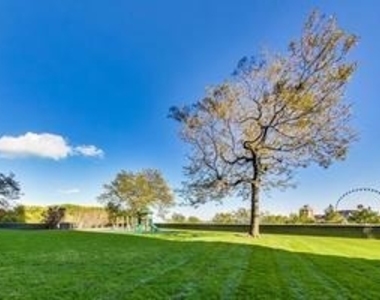 505 N Lake Shore Drive - Photo Thumbnail 37