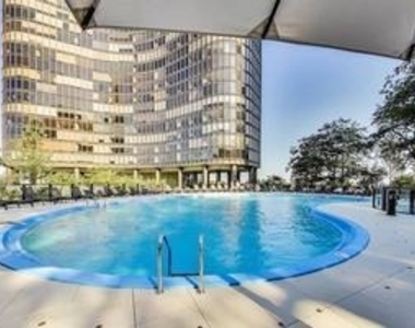 505 N Lake Shore Drive - Photo Thumbnail 25