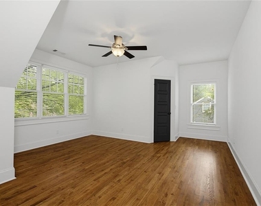 827 Derrydown Way - Photo Thumbnail 34