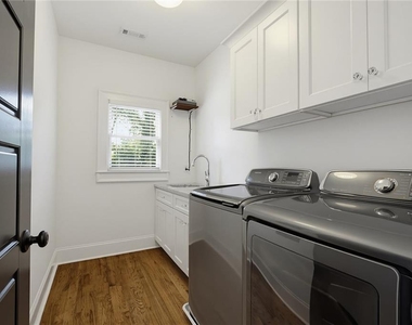 827 Derrydown Way - Photo Thumbnail 33