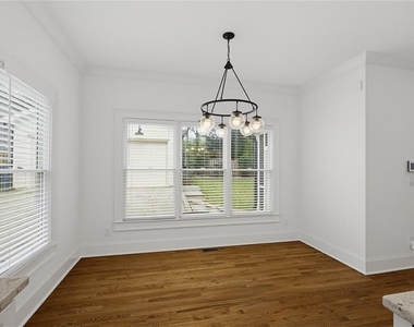 827 Derrydown Way - Photo Thumbnail 15