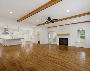 827 Derrydown Way - Photo Thumbnail 5