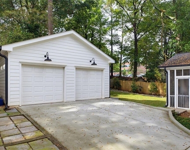 827 Derrydown Way - Photo Thumbnail 22