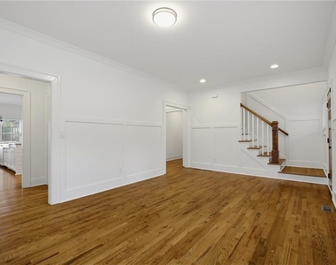 827 Derrydown Way - Photo Thumbnail 3