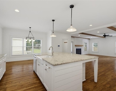 827 Derrydown Way - Photo Thumbnail 10