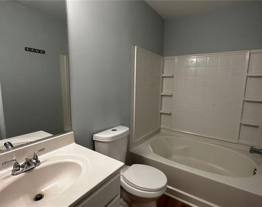 3152 Mill Springs Cir - Photo Thumbnail 11