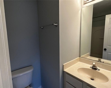 3152 Mill Springs Cir - Photo Thumbnail 14
