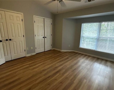 3152 Mill Springs Cir - Photo Thumbnail 10