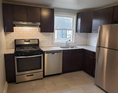 1716 Brown Avenue - Photo Thumbnail 3