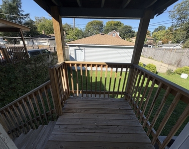 1716 Brown Avenue - Photo Thumbnail 7