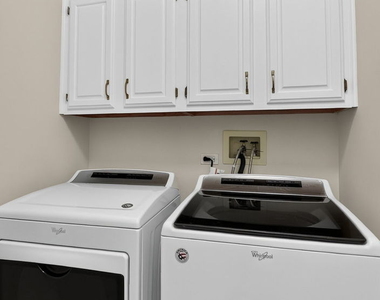 2715 Wendy Drive - Photo Thumbnail 19