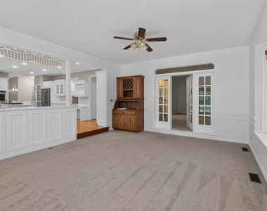 2715 Wendy Drive - Photo Thumbnail 12