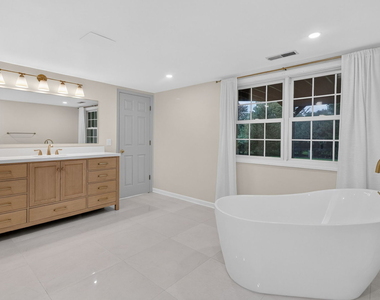 2715 Wendy Drive - Photo Thumbnail 40