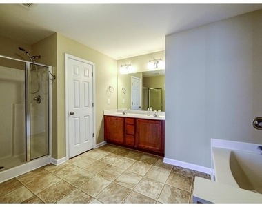 4976 Berkeley Oak Drive - Photo Thumbnail 15
