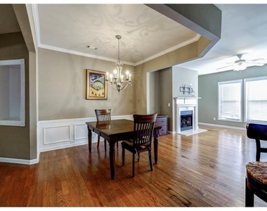 4976 Berkeley Oak Drive - Photo Thumbnail 4