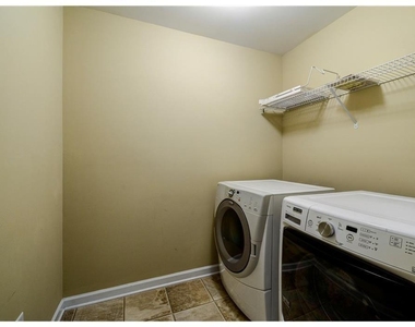 4976 Berkeley Oak Drive - Photo Thumbnail 16
