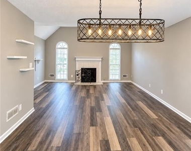 3146 Pine Top Court Sw - Photo Thumbnail 3