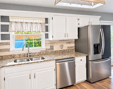 3146 Pine Top Court Sw - Photo Thumbnail 7