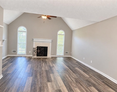 3146 Pine Top Court Sw - Photo Thumbnail 4