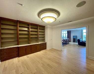 520 S Washington Street - Photo Thumbnail 17