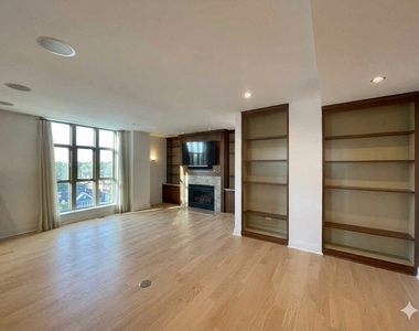 520 S Washington Street - Photo Thumbnail 14
