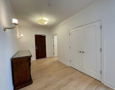 520 S Washington Street - Photo Thumbnail 3