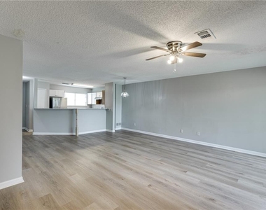 3241 Tennington Place - Photo Thumbnail 12