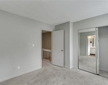 3241 Tennington Place - Photo Thumbnail 16