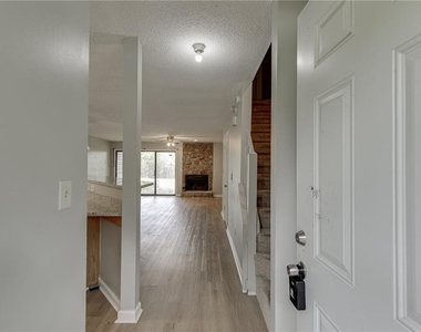 3241 Tennington Place - Photo Thumbnail 2