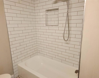 2165 Pinehurst Drive - Photo Thumbnail 11