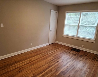 2165 Pinehurst Drive - Photo Thumbnail 21