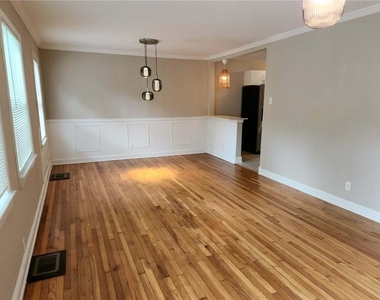 2165 Pinehurst Drive - Photo Thumbnail 16